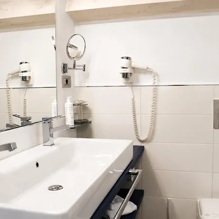 Deki Relais Hotel
